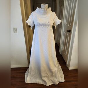Miss Betsy Vintage Irish Linen Maxi Train 60's Boho Hippie Bridal Gown Sz2?
